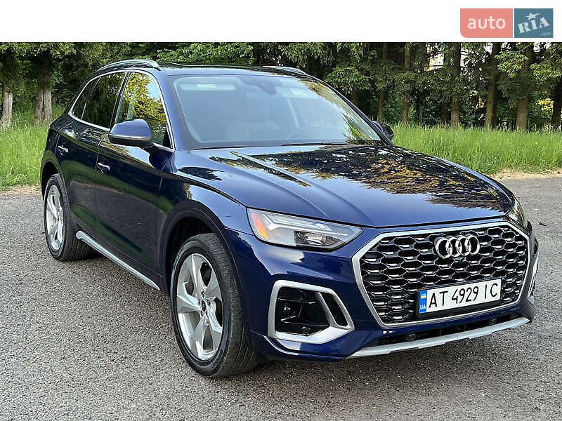 Внедорожник / Кроссовер Audi Q5 2021 в 