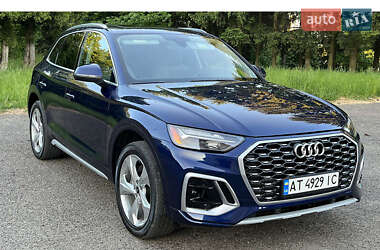 Внедорожник / Кроссовер Audi Q5 2021 в 