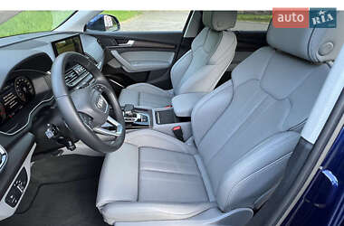 Внедорожник / Кроссовер Audi Q5 2021 в 