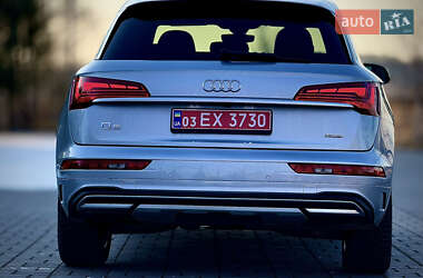 Позашляховик / Кросовер Audi Q5 2021 в 