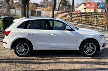 Внедорожник / Кроссовер Audi Q5 2015 в 
