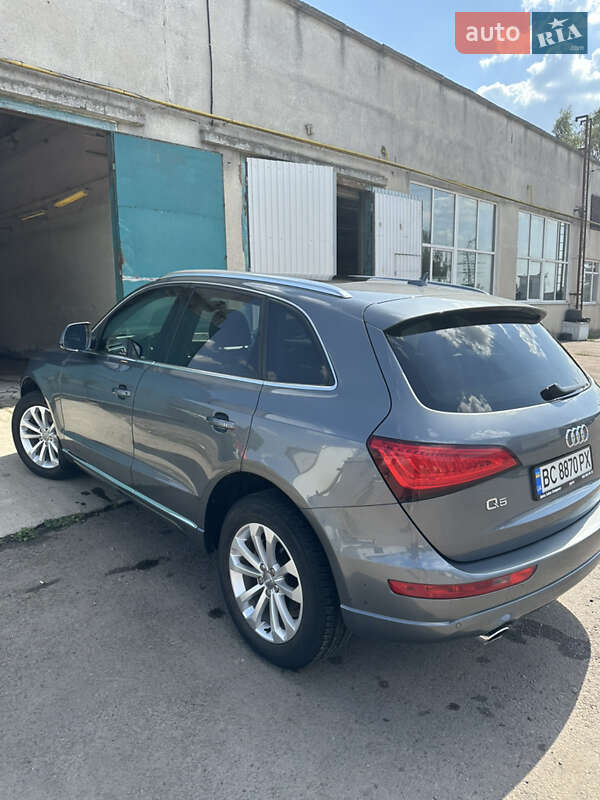 Внедорожник / Кроссовер Audi Q5 2012 в Шептицькому