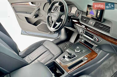 Позашляховик / Кросовер Audi Q5 2017 в 