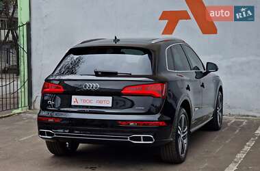 Внедорожник / Кроссовер Audi Q5 2019 в 