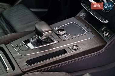 Внедорожник / Кроссовер Audi Q5 2019 в 