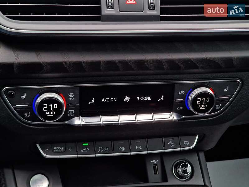 Внедорожник / Кроссовер Audi Q5 2019 в Одессе