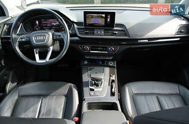 Внедорожник / Кроссовер Audi Q5 2018 в 