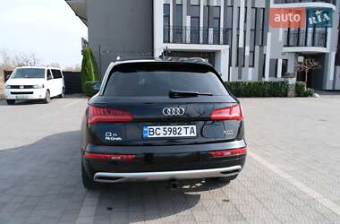 Внедорожник / Кроссовер Audi Q5 2018 в 