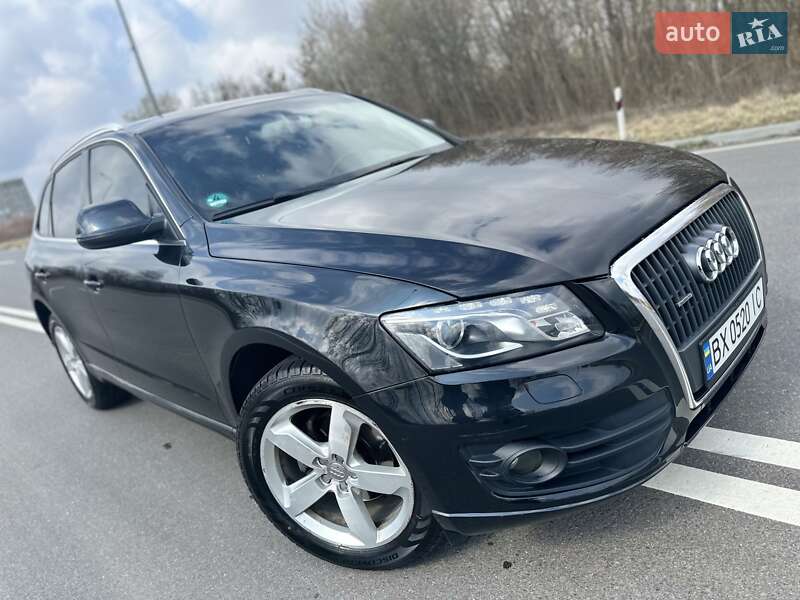Позашляховик / Кросовер Audi Q5 2011 в 