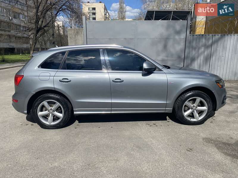 Внедорожник / Кроссовер Audi Q5 2009 в Киеве