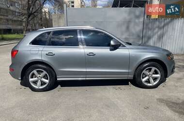 Позашляховик / Кросовер Audi Q5 2009 в 