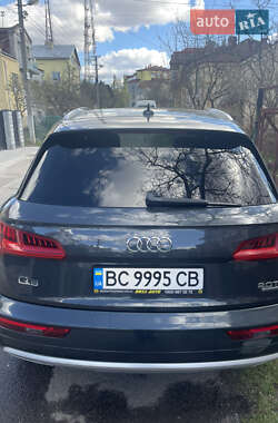 Внедорожник / Кроссовер Audi Q5 2017 в 