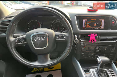 Внедорожник / Кроссовер Audi Q5 2010 в 