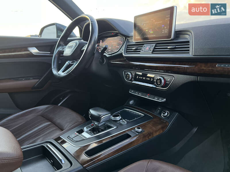 Внедорожник / Кроссовер Audi Q5 2017 в Львове