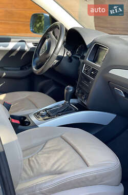 Внедорожник / Кроссовер Audi Q5 2011 в 