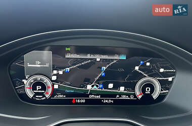 Внедорожник / Кроссовер Audi Q5 2021 в 