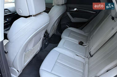 Позашляховик / Кросовер Audi Q5 2017 в 