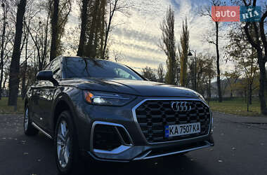 Внедорожник / Кроссовер Audi Q5 2022 в Киеве