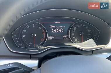 Внедорожник / Кроссовер Audi Q5 2020 в 