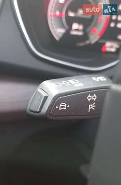 Внедорожник / Кроссовер Audi Q5 2022 в 