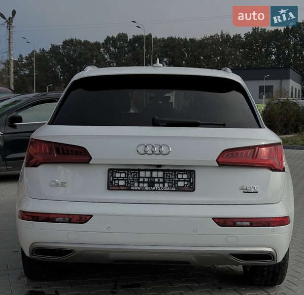 Внедорожник / Кроссовер Audi Q5 2017 в Виннице