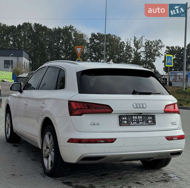 Внедорожник / Кроссовер Audi Q5 2017 в Виннице
