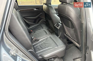 Позашляховик / Кросовер Audi Q5 2015 в 