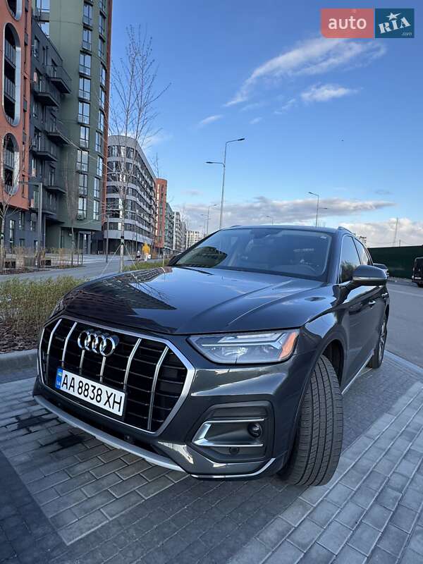 Внедорожник / Кроссовер Audi Q5 2020 в Киеве