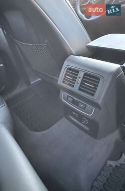Внедорожник / Кроссовер Audi Q5 2020 в 