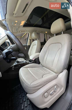 Внедорожник / Кроссовер Audi Q5 2015 в 