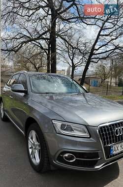 Внедорожник / Кроссовер Audi Q5 2015 в 