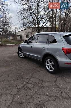 Внедорожник / Кроссовер Audi Q5 2011 в 