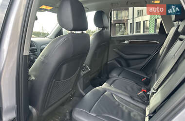 Внедорожник / Кроссовер Audi Q5 2016 в 