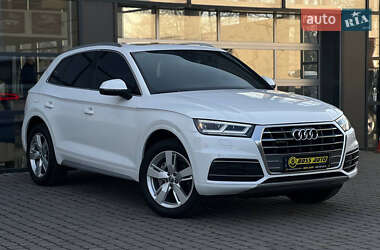 Внедорожник / Кроссовер Audi Q5 2019 в 