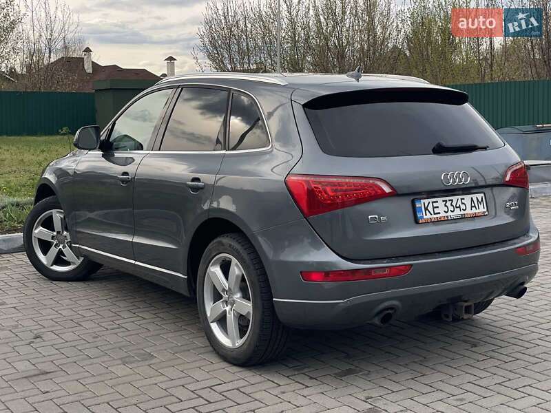 Позашляховик / Кросовер Audi Q5 2012 в Дніпрі