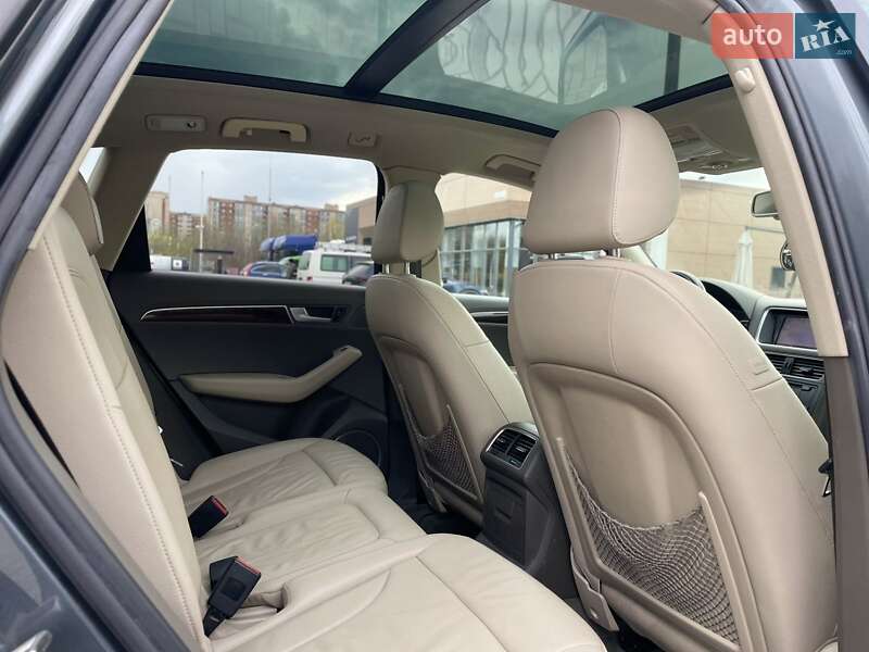 Позашляховик / Кросовер Audi Q5 2012 в Дніпрі