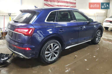 Внедорожник / Кроссовер Audi Q5 2022 в 