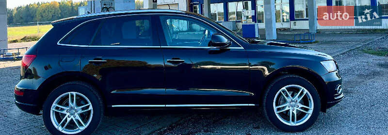 Внедорожник / Кроссовер Audi Q5 2016 в 