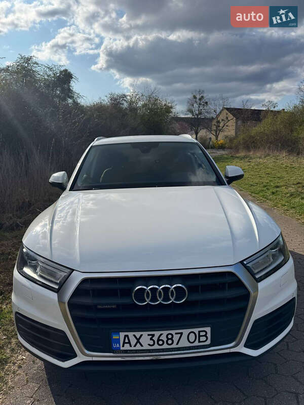 Внедорожник / Кроссовер Audi Q5 2018 в Харькове