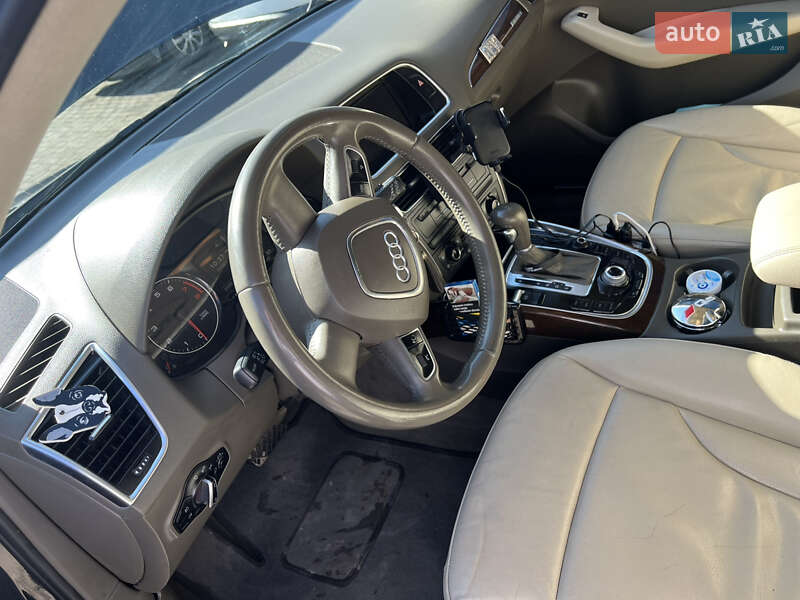 Позашляховик / Кросовер Audi Q5 2011 в Сокалі