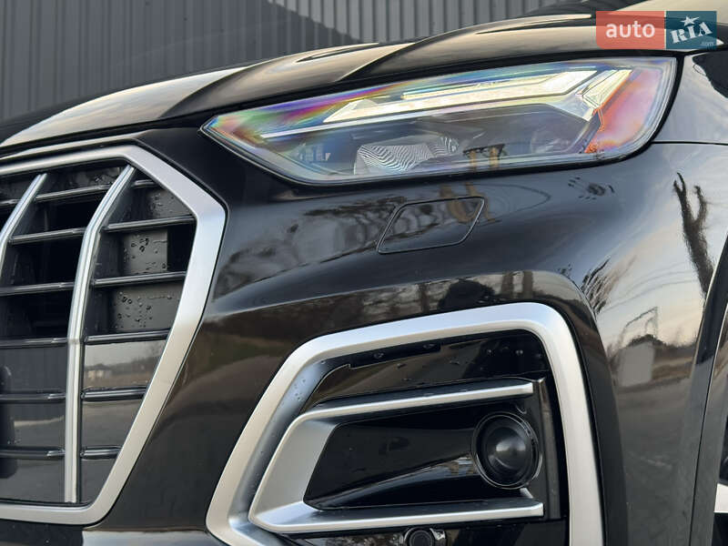 Позашляховик / Кросовер Audi Q5 2020 в Києві
