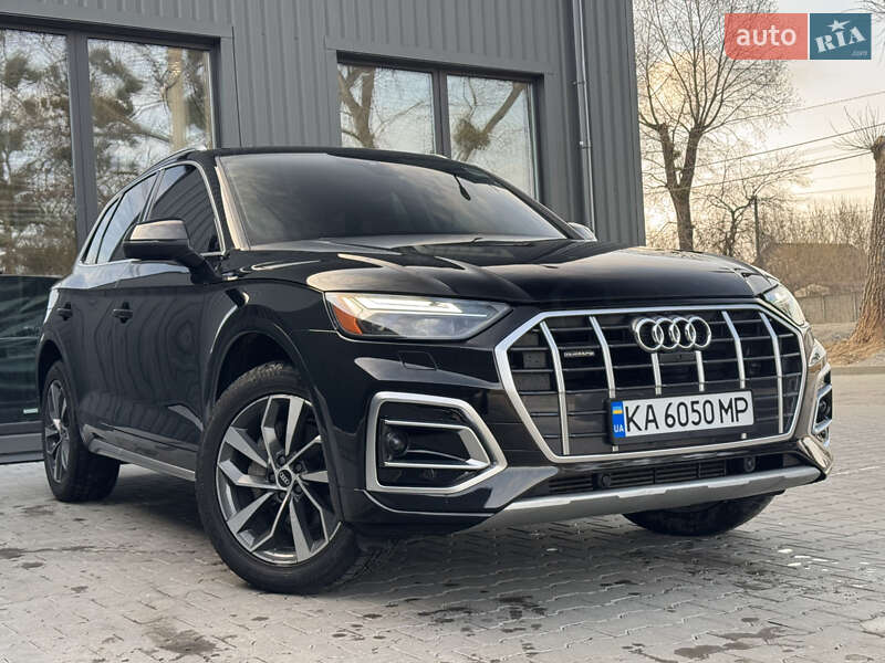 Позашляховик / Кросовер Audi Q5 2020 в Києві