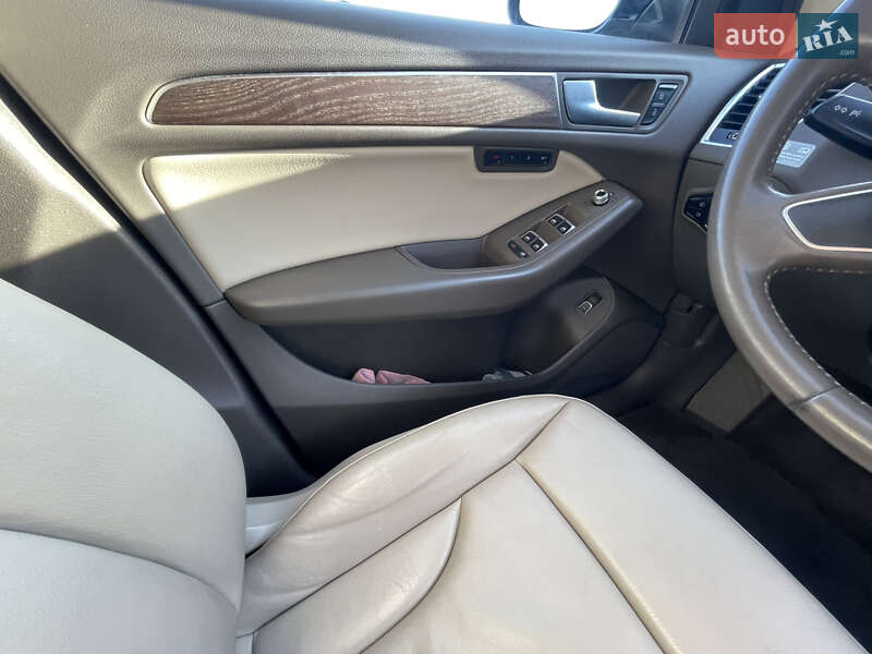 Внедорожник / Кроссовер Audi Q5 2013 в Ровно