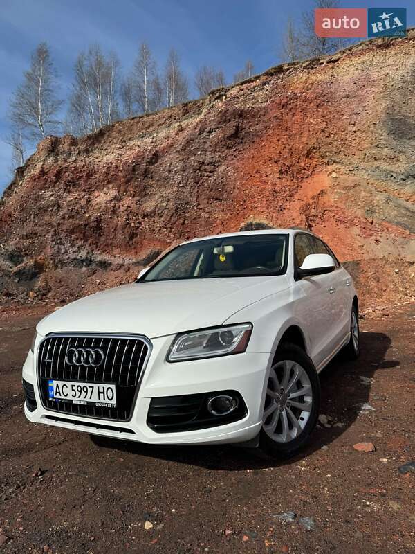 Внедорожник / Кроссовер Audi Q5 2014 в Нововолынске