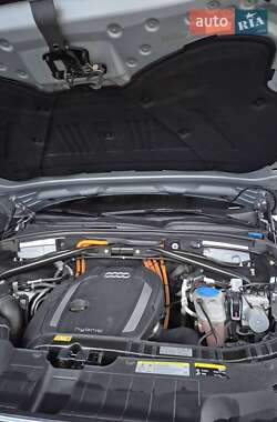 Внедорожник / Кроссовер Audi Q5 2012 в 