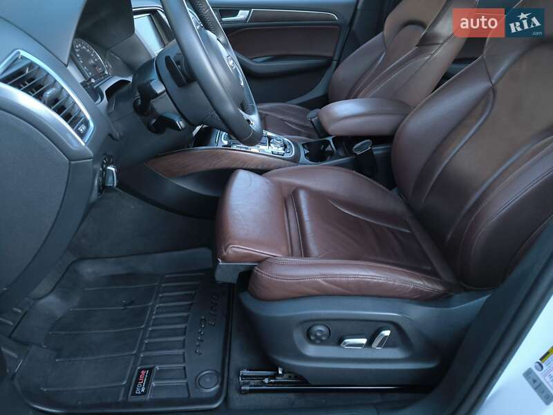 Позашляховик / Кросовер Audi Q5 2014 в Чернівцях