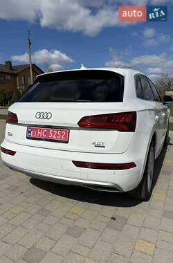 Позашляховик / Кросовер Audi Q5 2017 в 