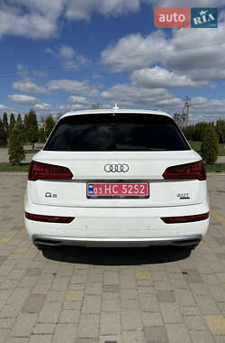 Позашляховик / Кросовер Audi Q5 2017 в 