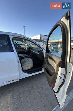 Позашляховик / Кросовер Audi Q5 2016 в 