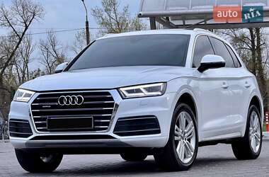 Внедорожник / Кроссовер Audi Q5 2020 в 